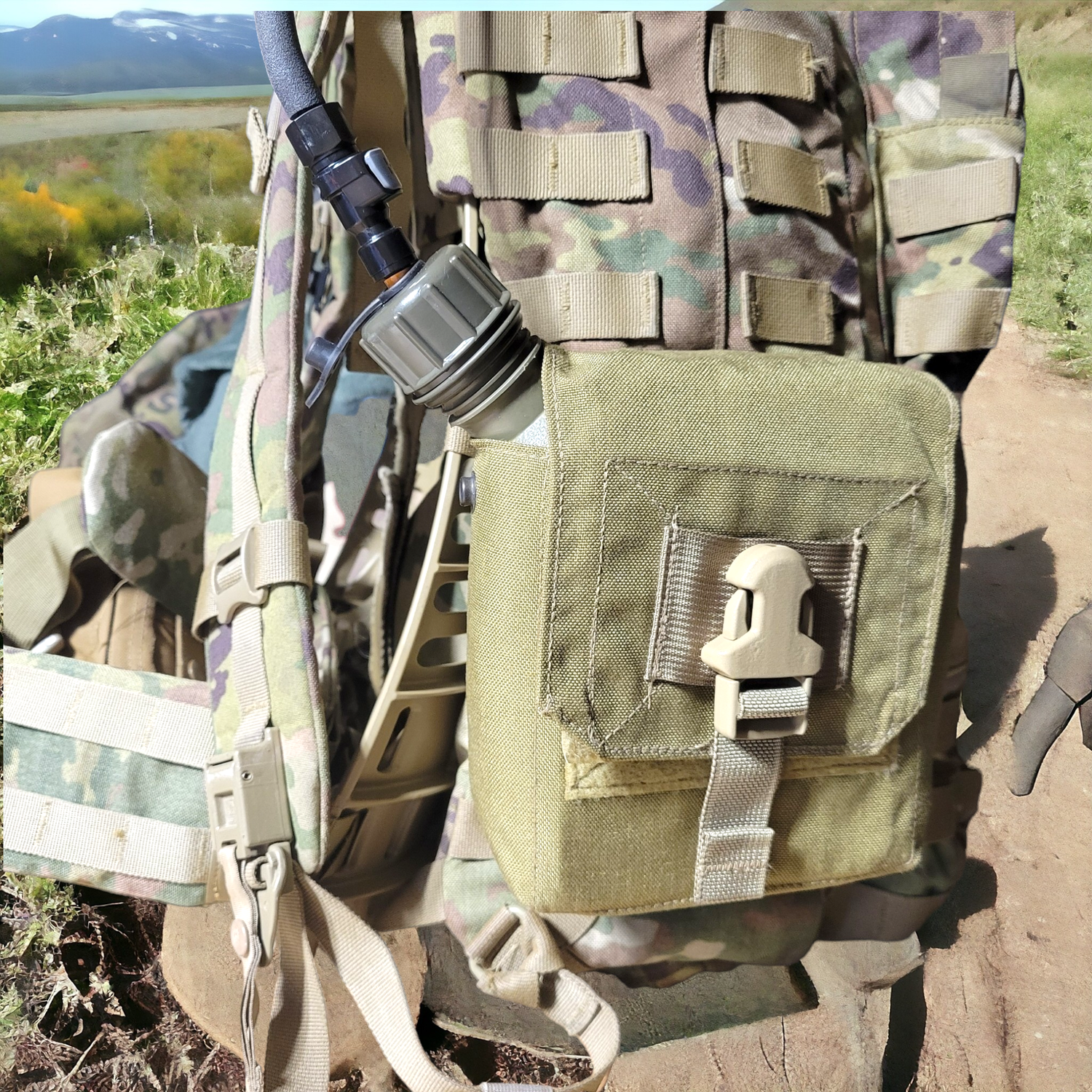 onethiefsurplus 2 Quart Canteen Hydration Kit (Swig Rig)