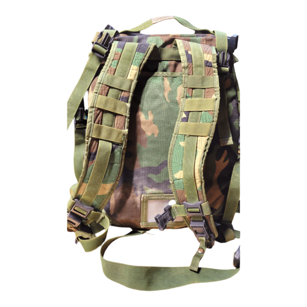 onethiefsurplus Camping & Hiking M81 Woodland MOLLE II Assault pack