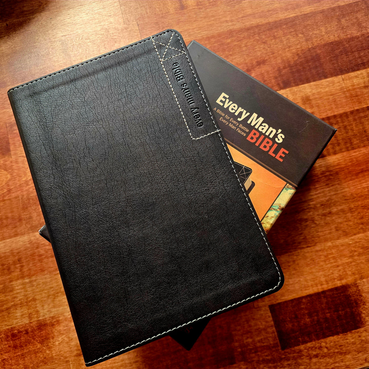 onethiefsurplus Camping & Hiking Men's Study Bible (NLT)