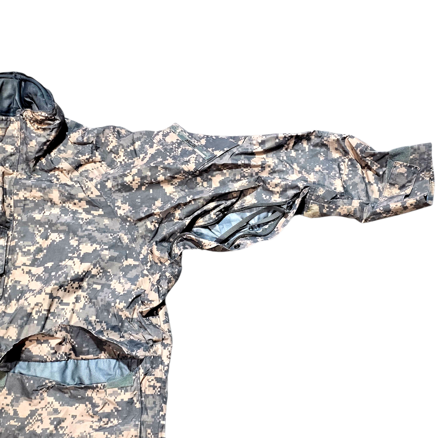 onethiefsurplus Camping & Hiking UCP Gore-Tex Cold / Wet Weather Parka – Military Surplus Waterproof Jacket