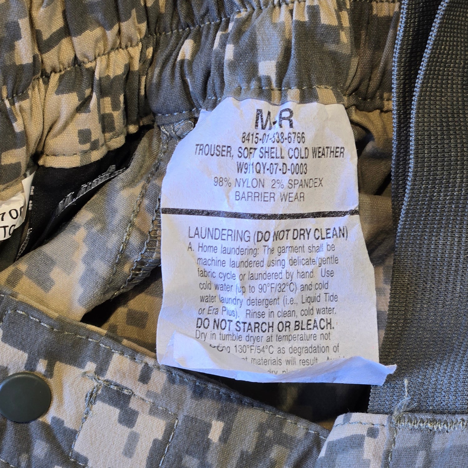 onethiefsurplus Clothing Medium-Reg USGI ECWCS Gen III Level 5 Soft Shell Cold Weather Trousers UCP ACU Military Pants