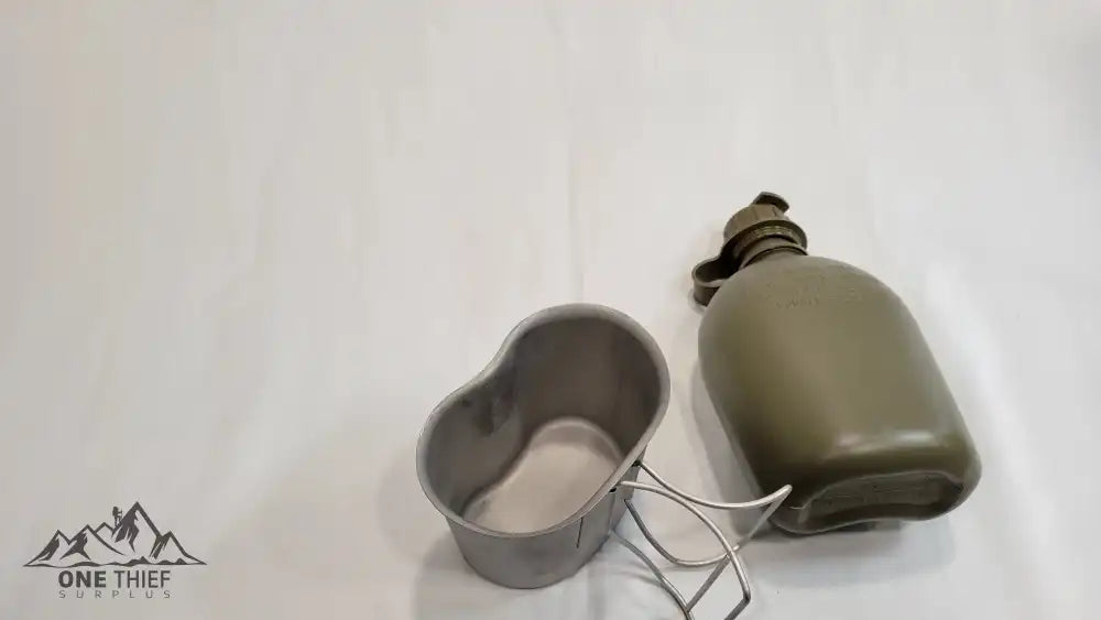 onethiefsurplus 1 Qt Canteen, Cup, & Canteen Cup, Stove package.