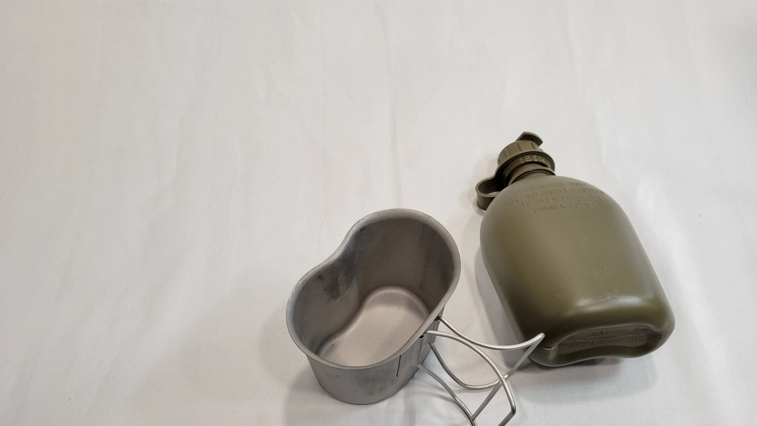 onethiefsurplus 1 Qt Canteen, Cup, & Canteen Cup, Stove package.