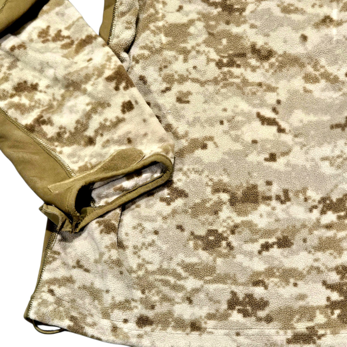 onethiefsurplus Clothing USMC Polartec Wind Pro Desert MARPAT Fleece Jacket