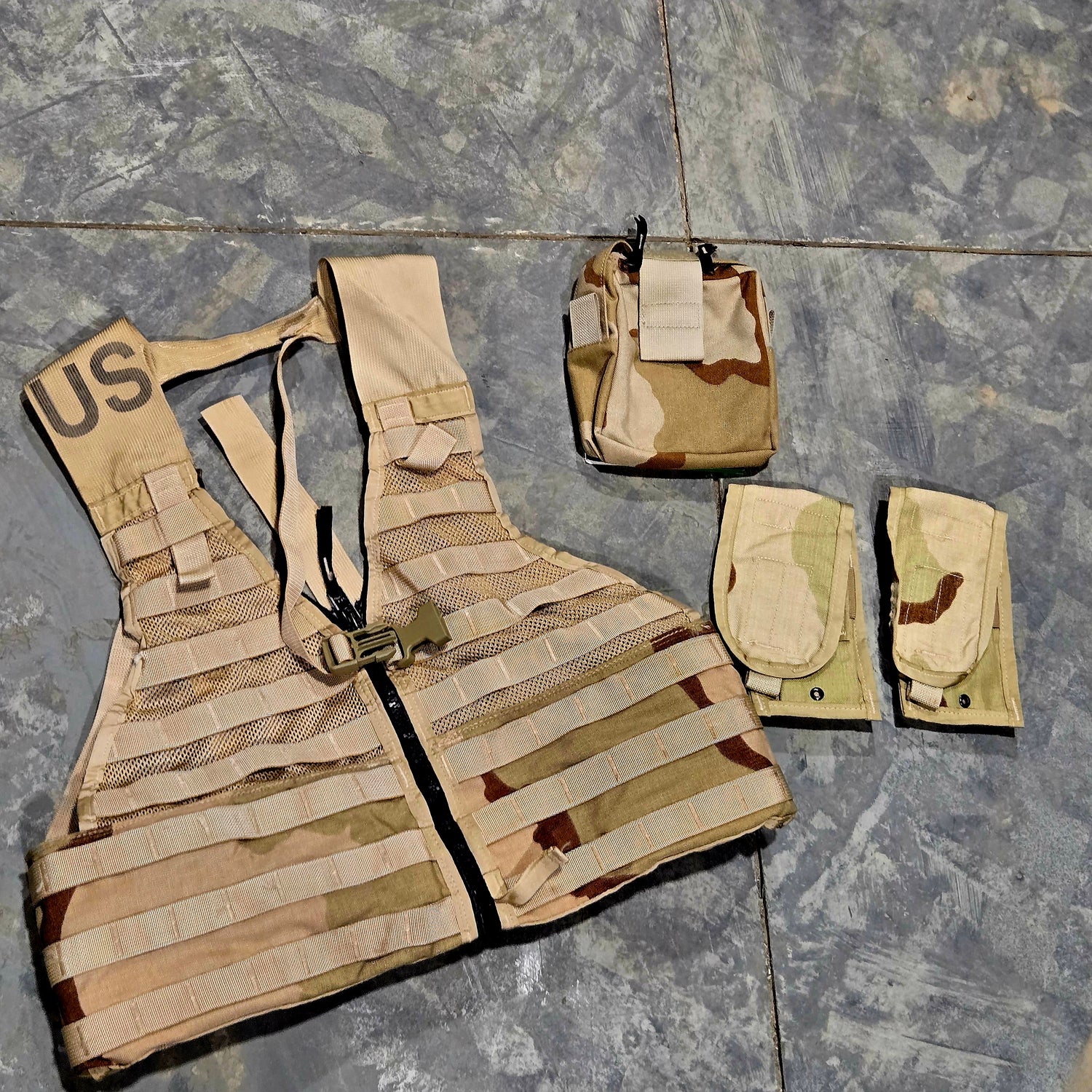 onethiefsurplus gear Desert Combat Uniform (DCU) Gear Bundle