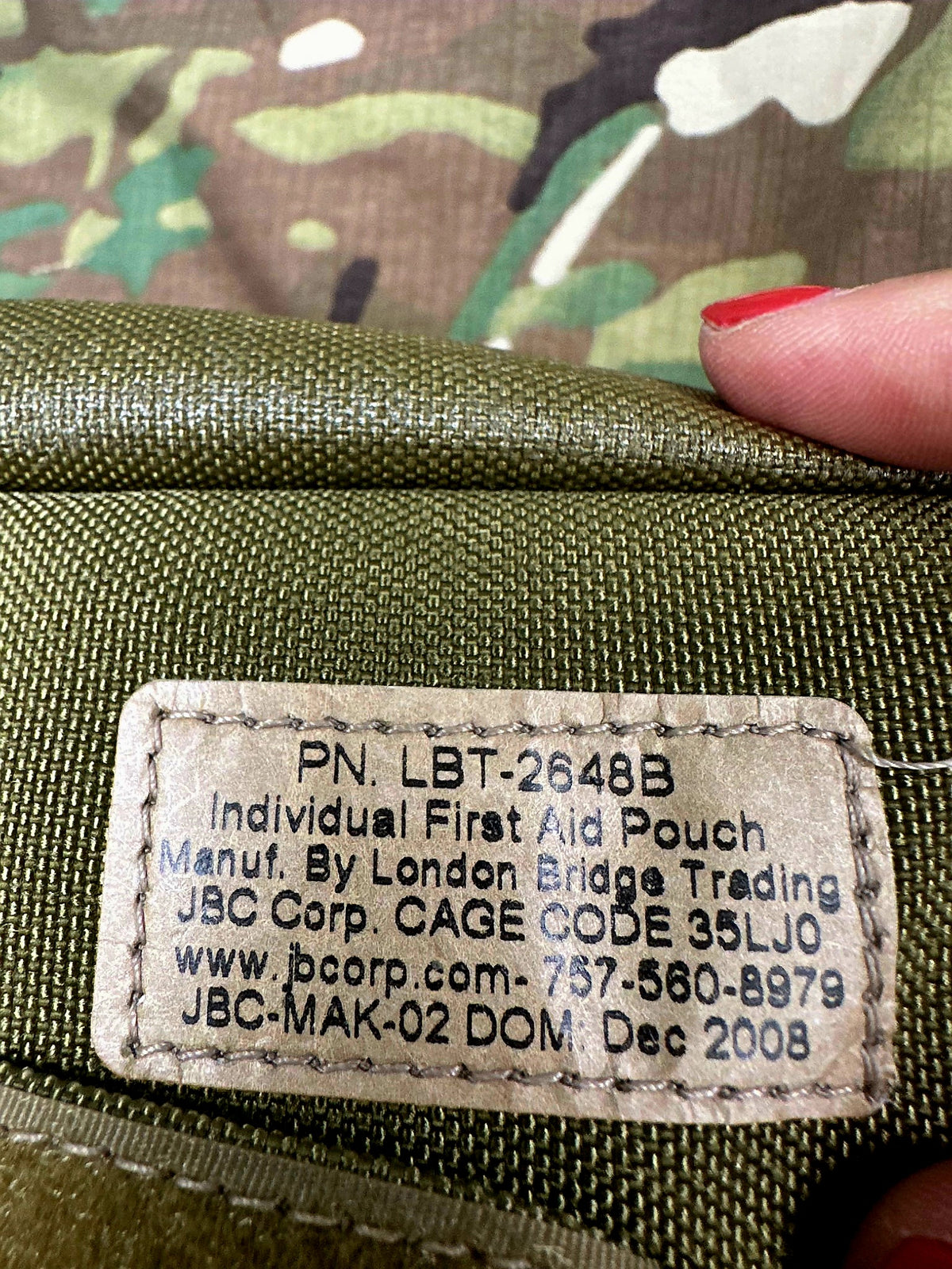 onethiefsurplus LBT 2648B Individual First Aid Kit (IFAK) – Complete with Expired Medical Contents – Very Good Condition