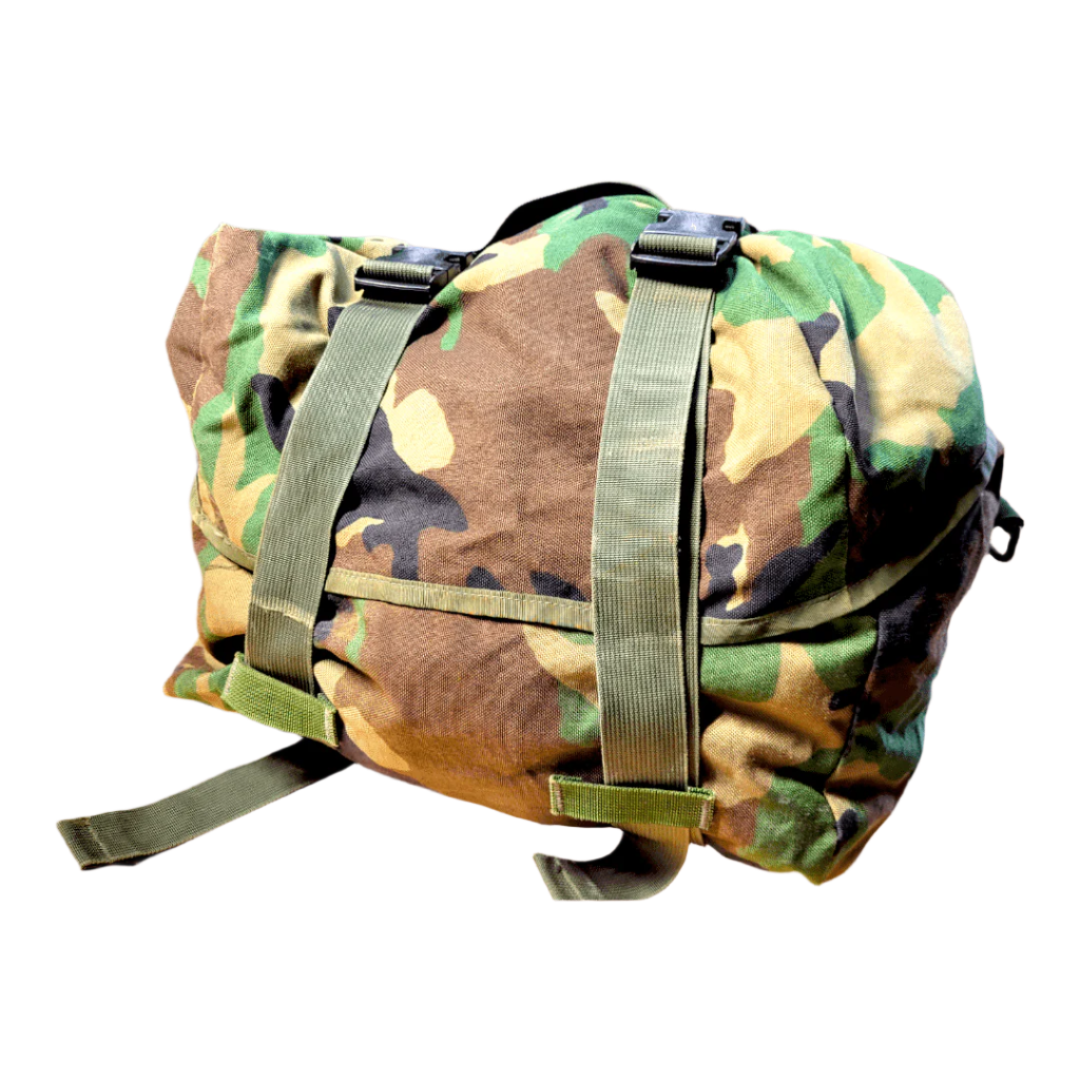 onethiefsurplus M81 Woodland MOLLE Sleep System Carrier