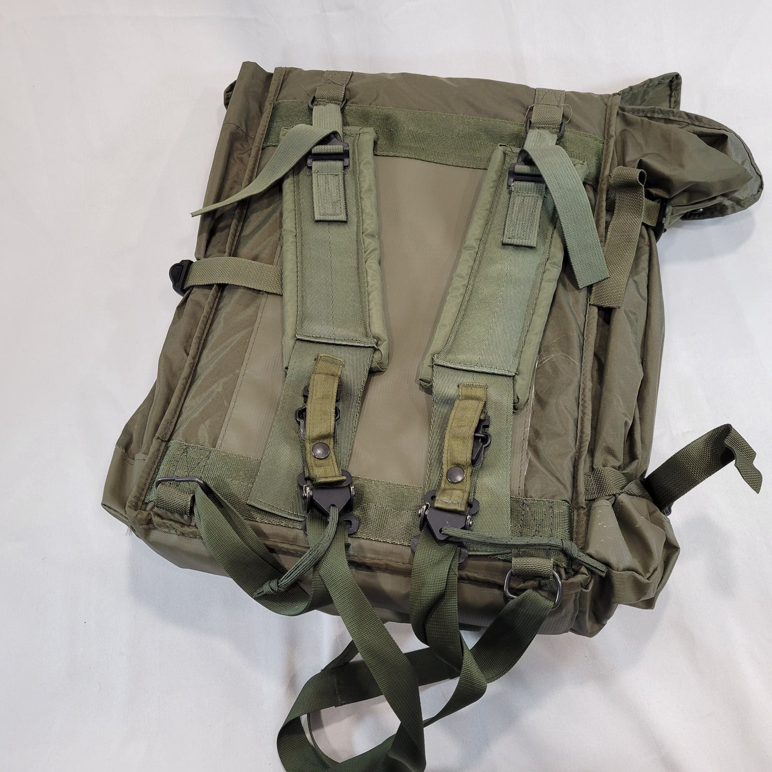 onethiefsurplus Sporting Goods PRC 150 Radio pack (ALICE based)