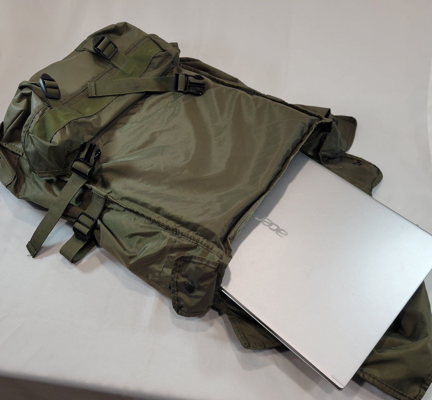 onethiefsurplus Sporting Goods PRC 150 Radio pack (ALICE based)